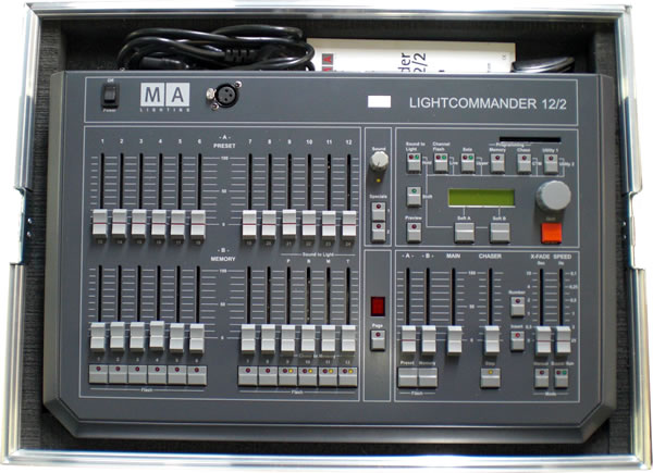 Visuel Fiche complète : MA LIGHTING Lightcommander 12/24